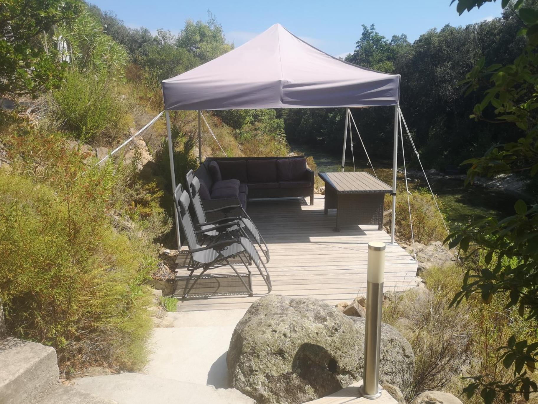 Villa Les Pieds Dans L'Eau Le Pont du Travo Екстериор снимка